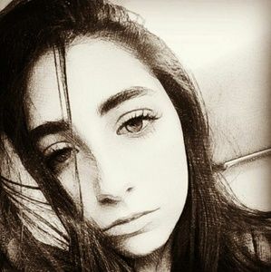 Meet your Posher, Cydnee